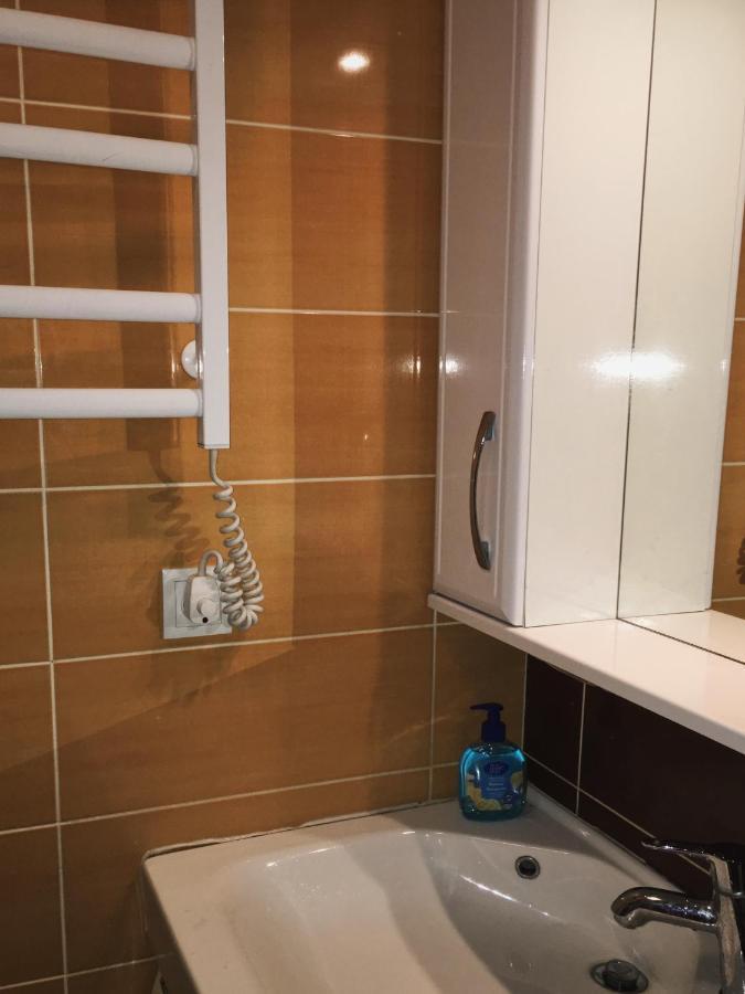 קייב Apartment On Podil מראה חיצוני תמונה